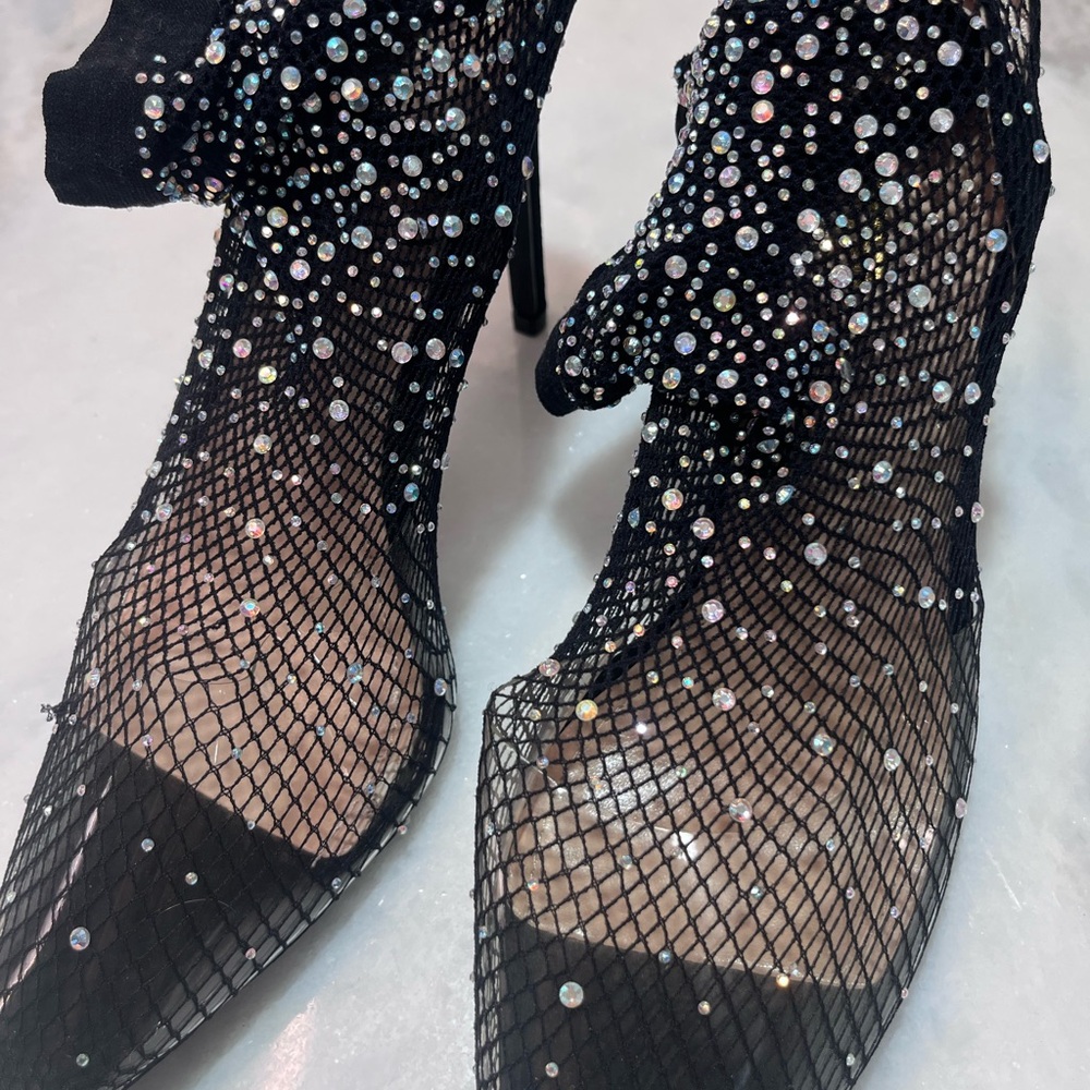 Fashion Nova Black Sparkling feminine Mesh Heels, size 9